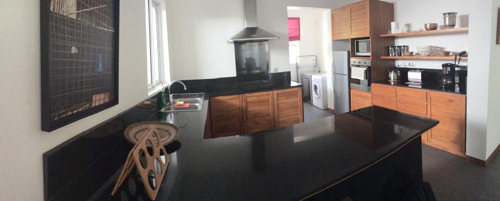 So Beach Villa In Situ Roches Noires Habitación foto
